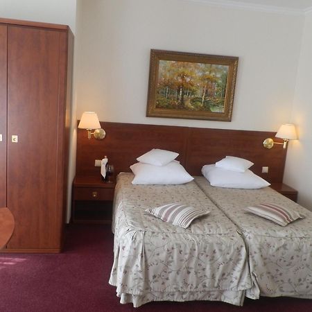 Willa Alexander Resort & Spa - Caloroczny Kryty Basen Mielno  Chambre photo