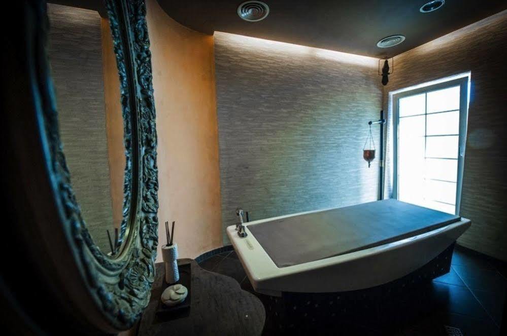 Willa Alexander Resort & Spa - Caloroczny Kryty Basen Mielno  Extérieur photo